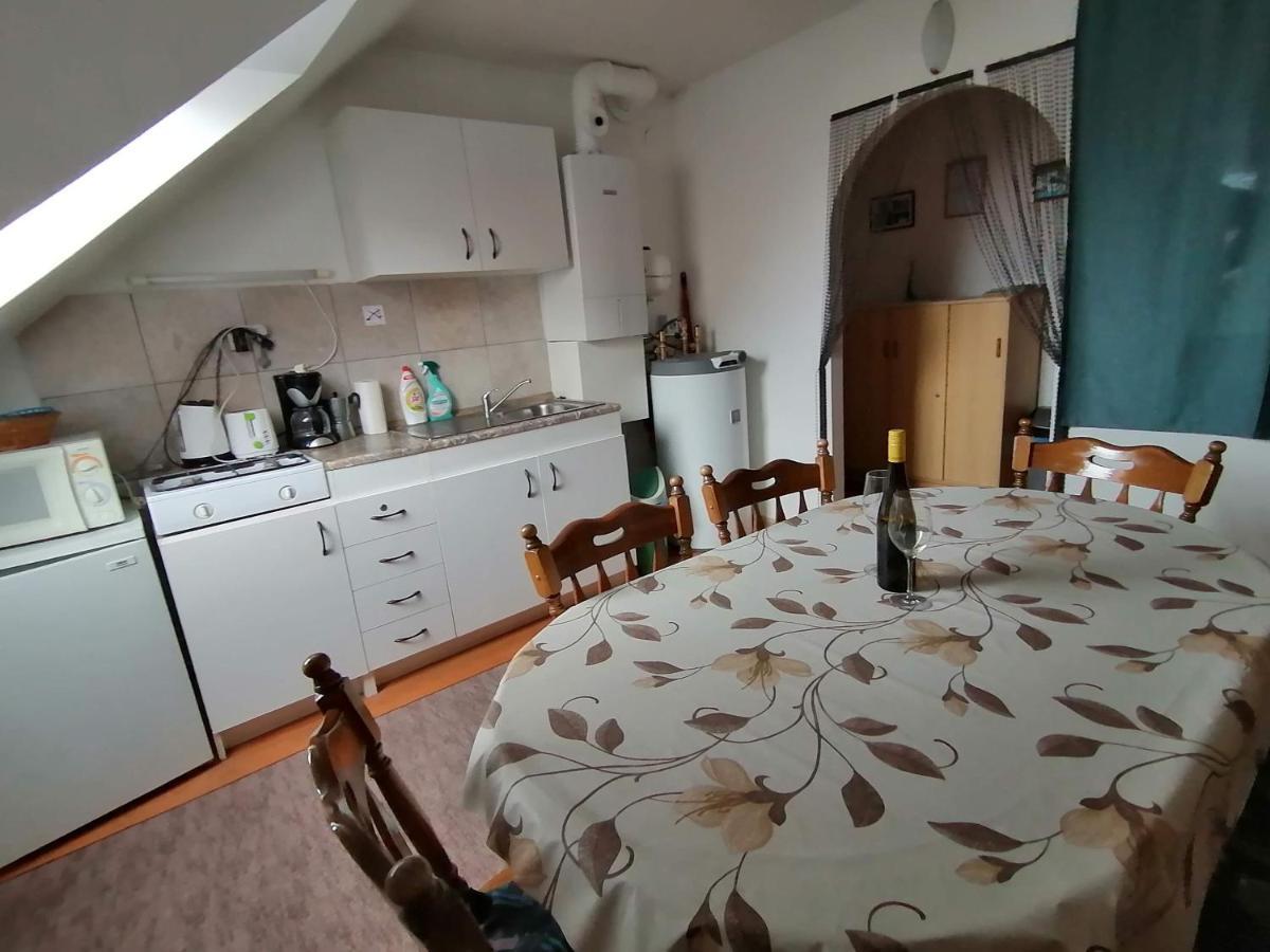 Joos Apartman Sárvár Extérieur photo