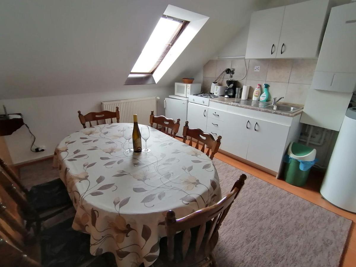 Joos Apartman Sárvár Extérieur photo