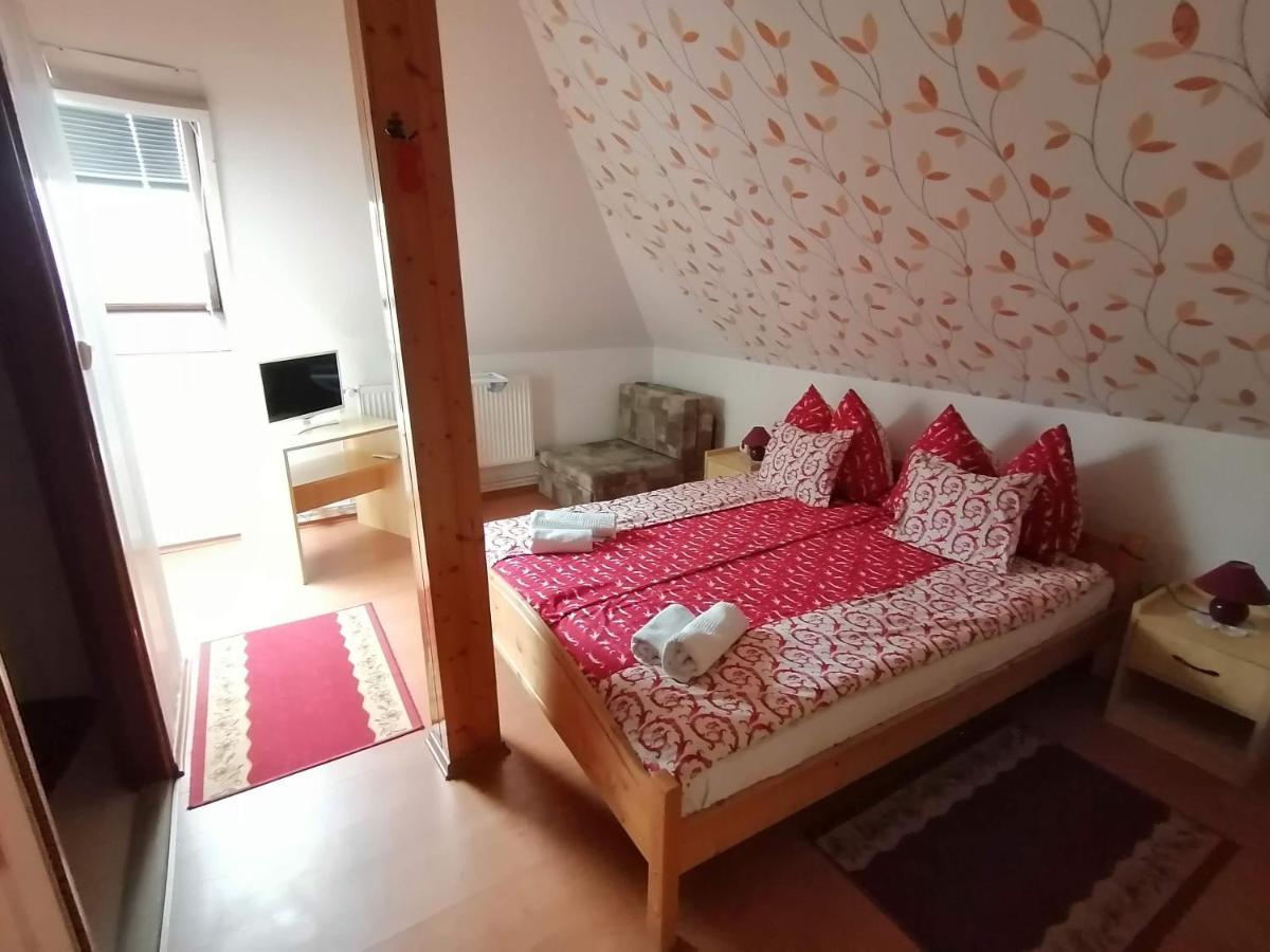 Joos Apartman Sárvár Extérieur photo