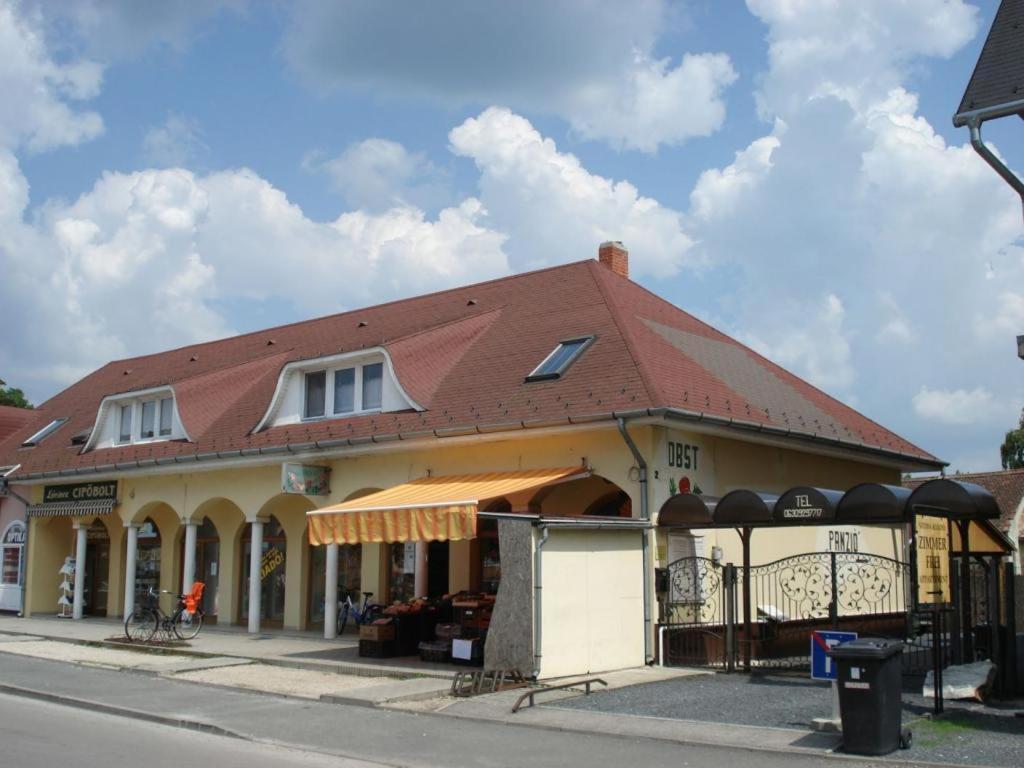 Joos Apartman Sárvár Extérieur photo